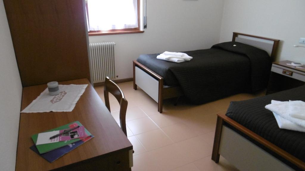Casa Per Ferie Paola Di Rosa Hotel Arta Terme Habitación foto