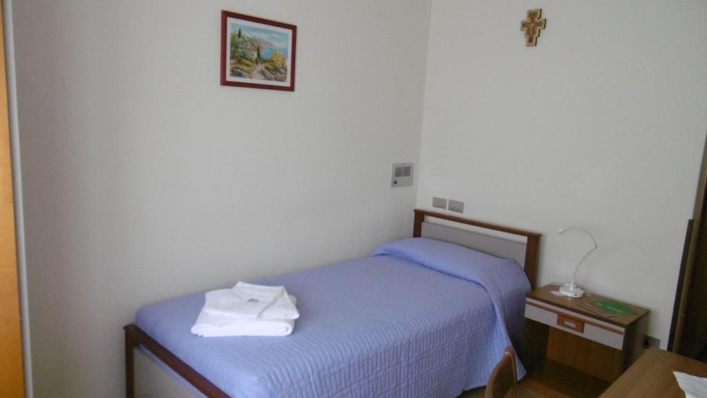 Casa Per Ferie Paola Di Rosa Hotel Arta Terme Habitación foto