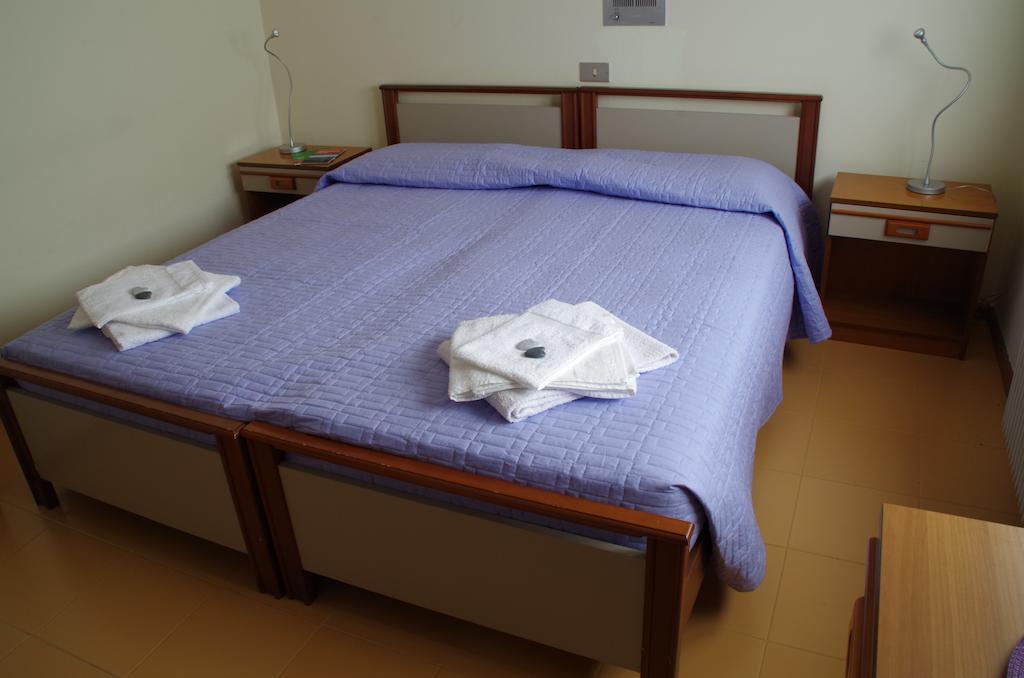 Casa Per Ferie Paola Di Rosa Hotel Arta Terme Habitación foto